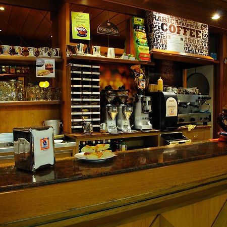Hotel Dante Ponte nellʼAlpi Екстериор снимка