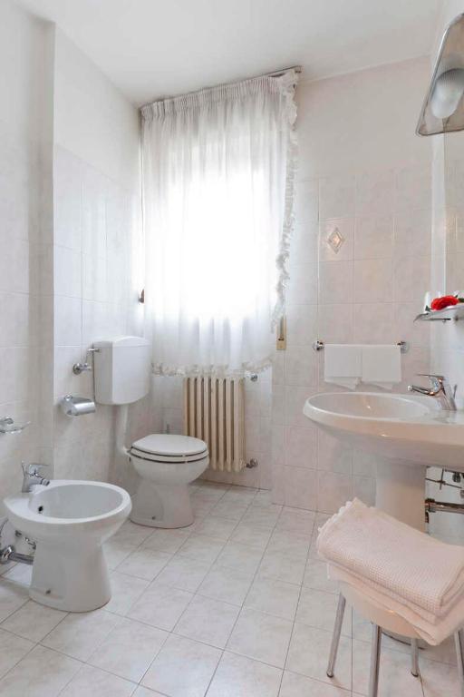Hotel Dante Ponte nellʼAlpi Екстериор снимка